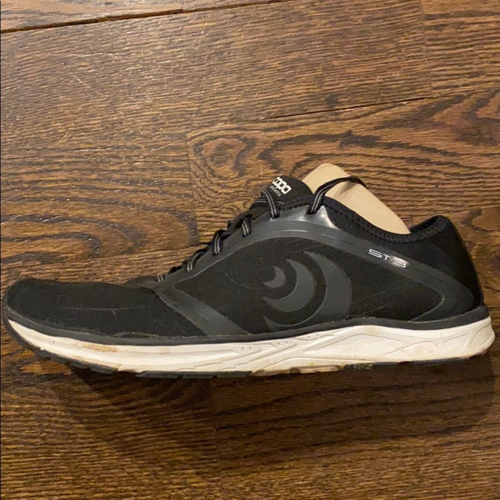 Topo Athletic ST-3